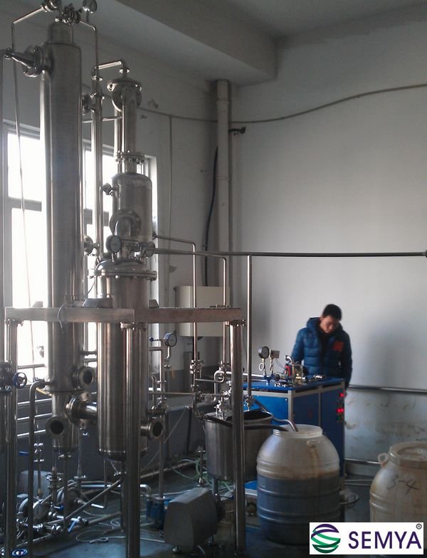 洛陽甘草糖漿濃縮實驗采用降膜蒸發器